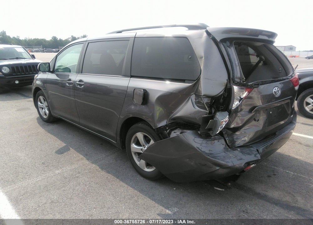 2013 TOYOTA SIENNA LE V6 8 PASSENGER VIN: 5TDKK3DC1DS281737