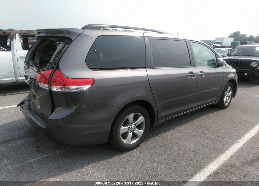 2013 TOYOTA SIENNA LE V6 8 PASSENGER VIN: 5TDKK3DC1DS281737