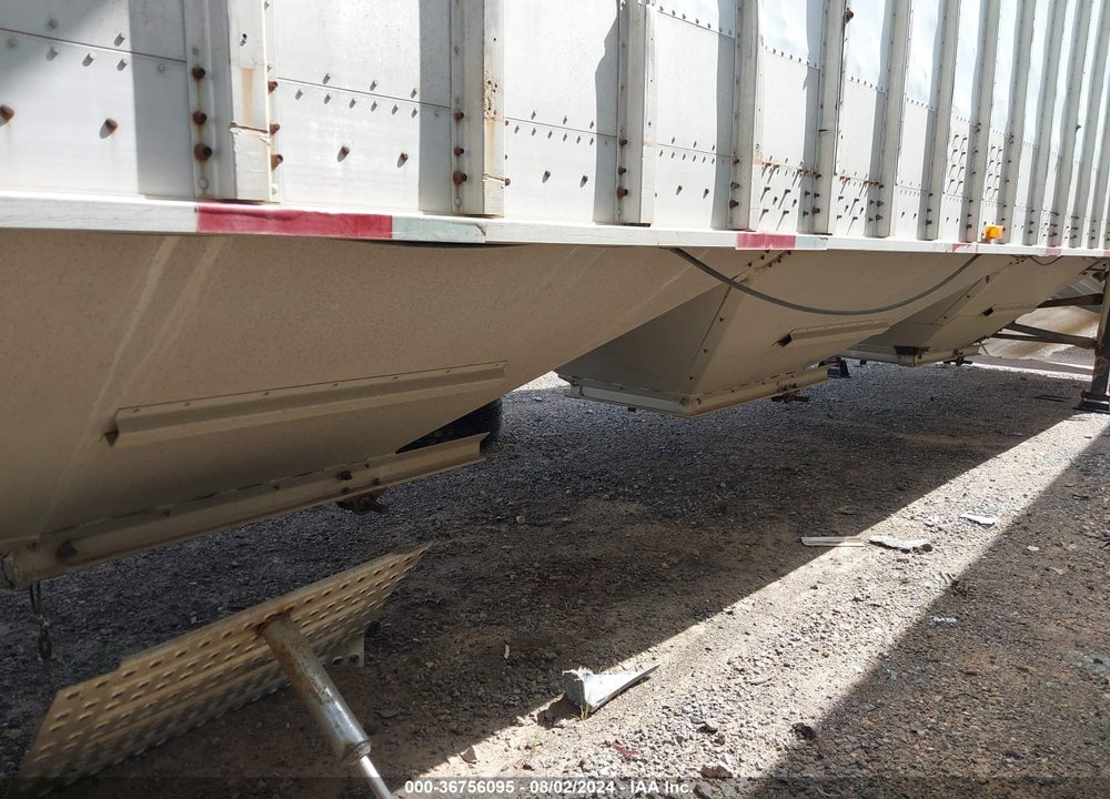 1989 CORNHUSKER 43 FT GRAIN HOPPER VIN: 1T92C432XK0007202