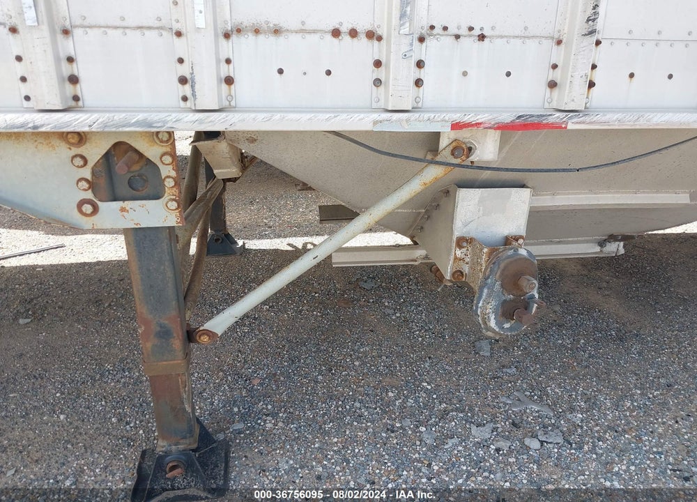 1989 CORNHUSKER 43 FT GRAIN HOPPER VIN: 1T92C432XK0007202
