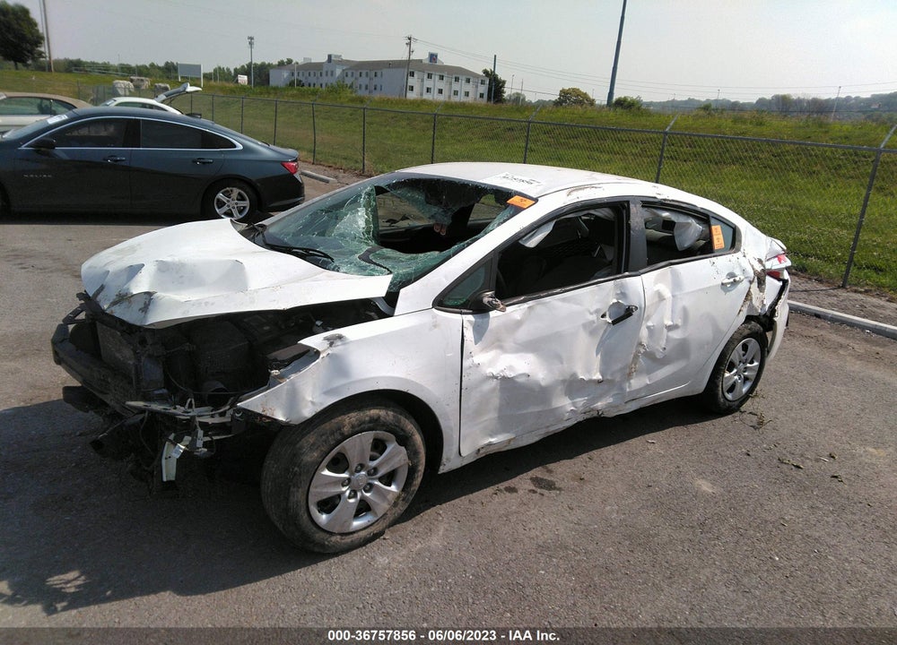 2015 KIA FORTE LX VIN: KNAFX4A69F5260812