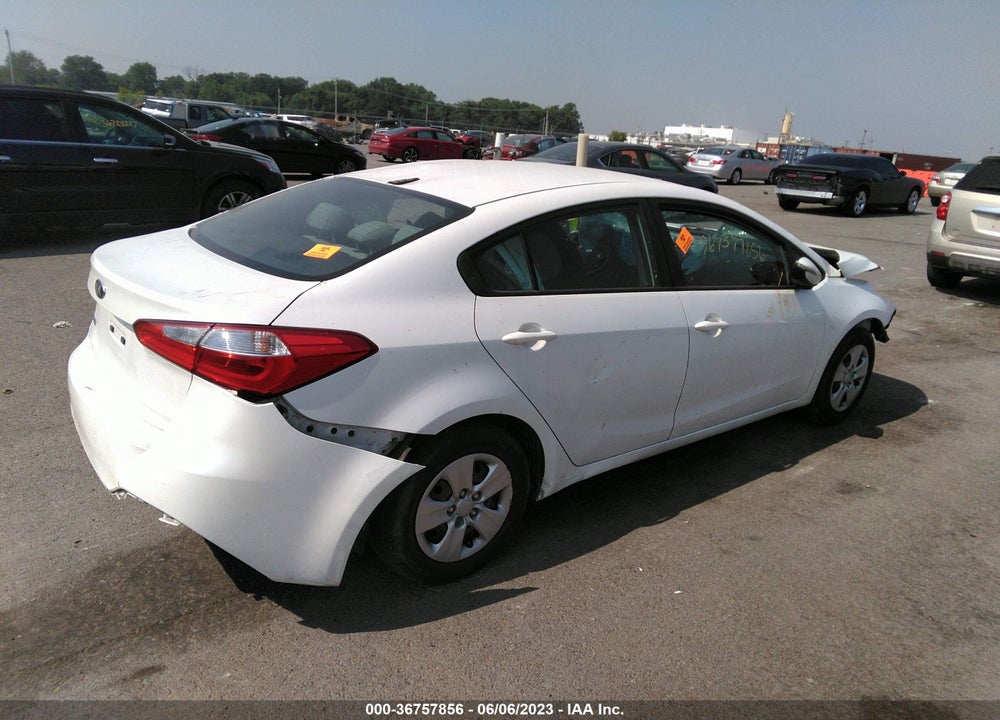 2015 KIA FORTE LX VIN: KNAFX4A69F5260812