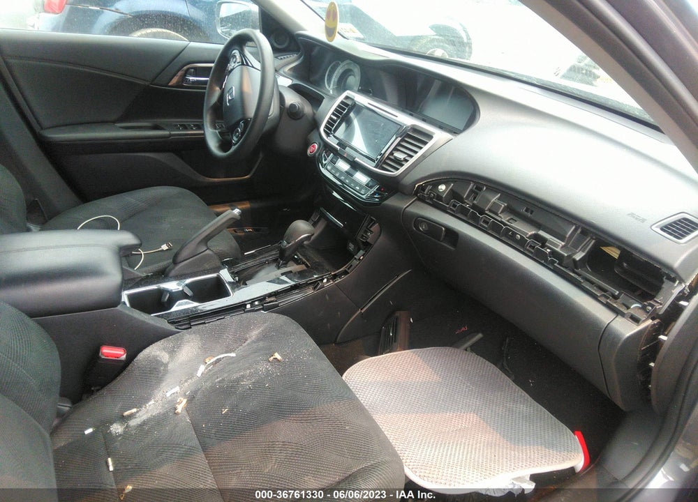 2017 HONDA ACCORD EX VIN: 1HGCR2F72HA231055