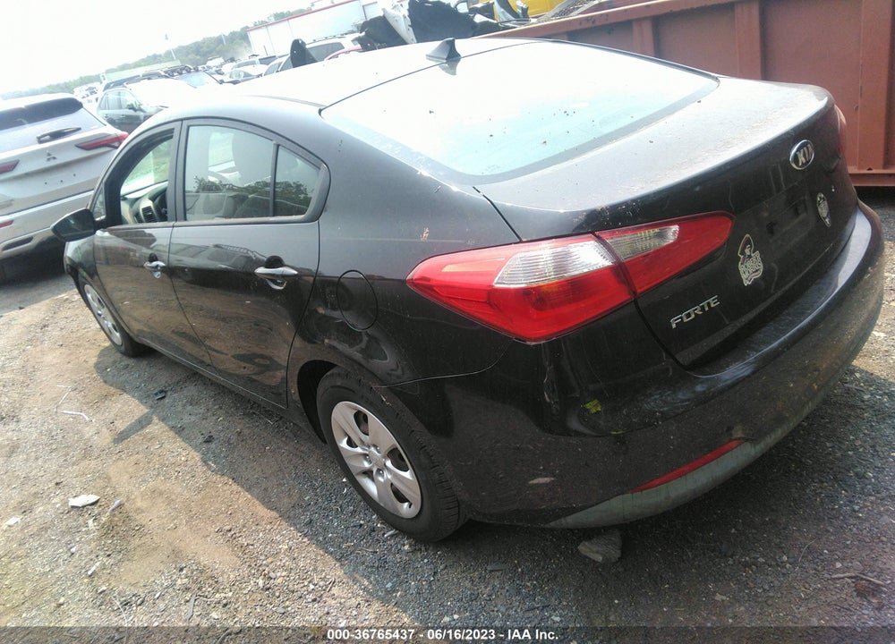 2015 KIA FORTE LX VIN: KNAFK4A66F5371588
