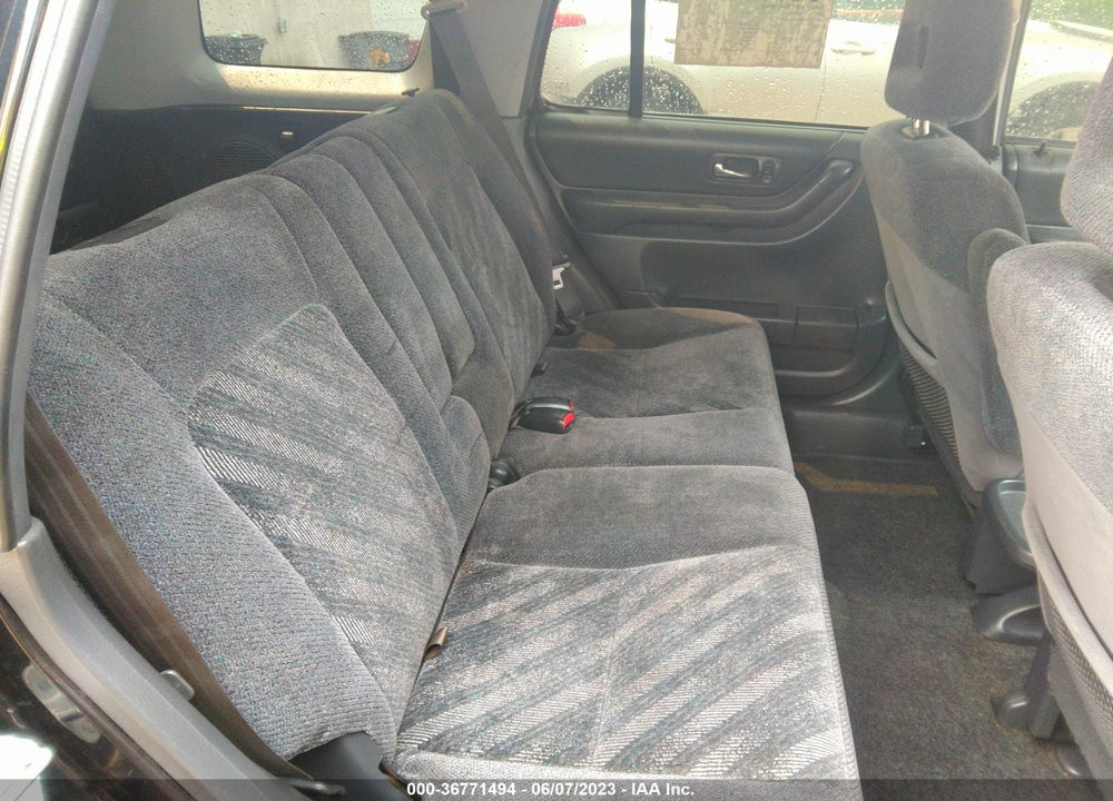 1999 HONDA CR-V EX VIN: JHLRD1866XC016550