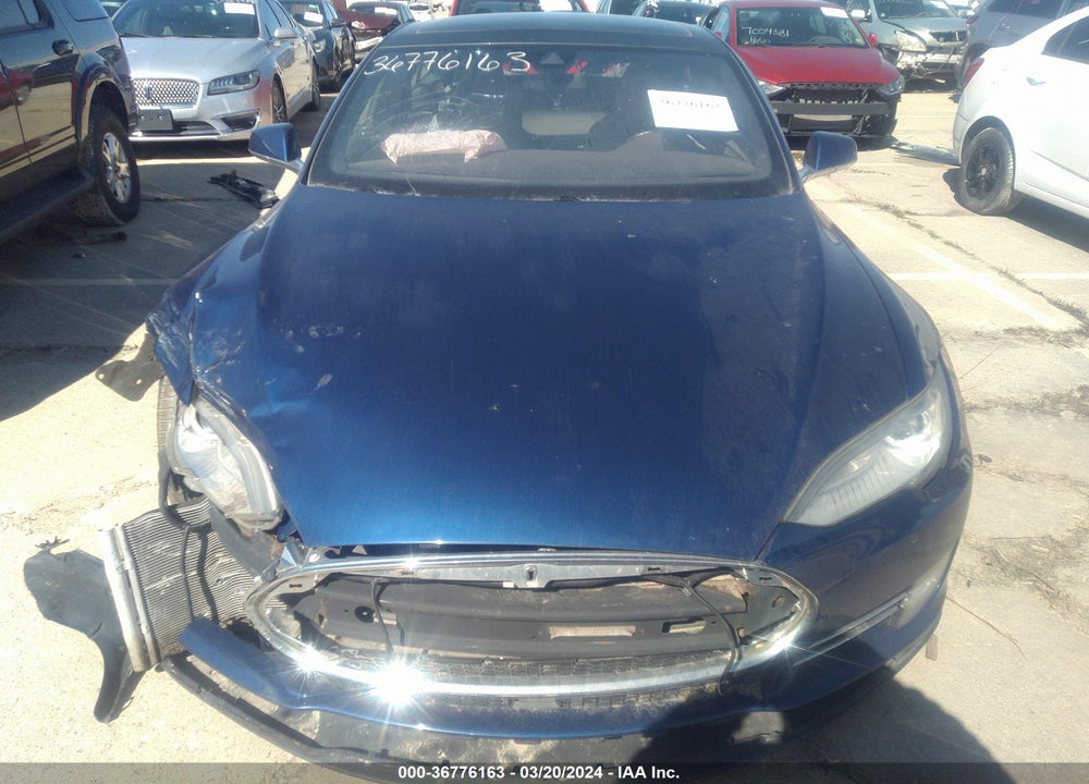 2016 TESLA MODEL S VIN: 5YJSA1E24GF124340