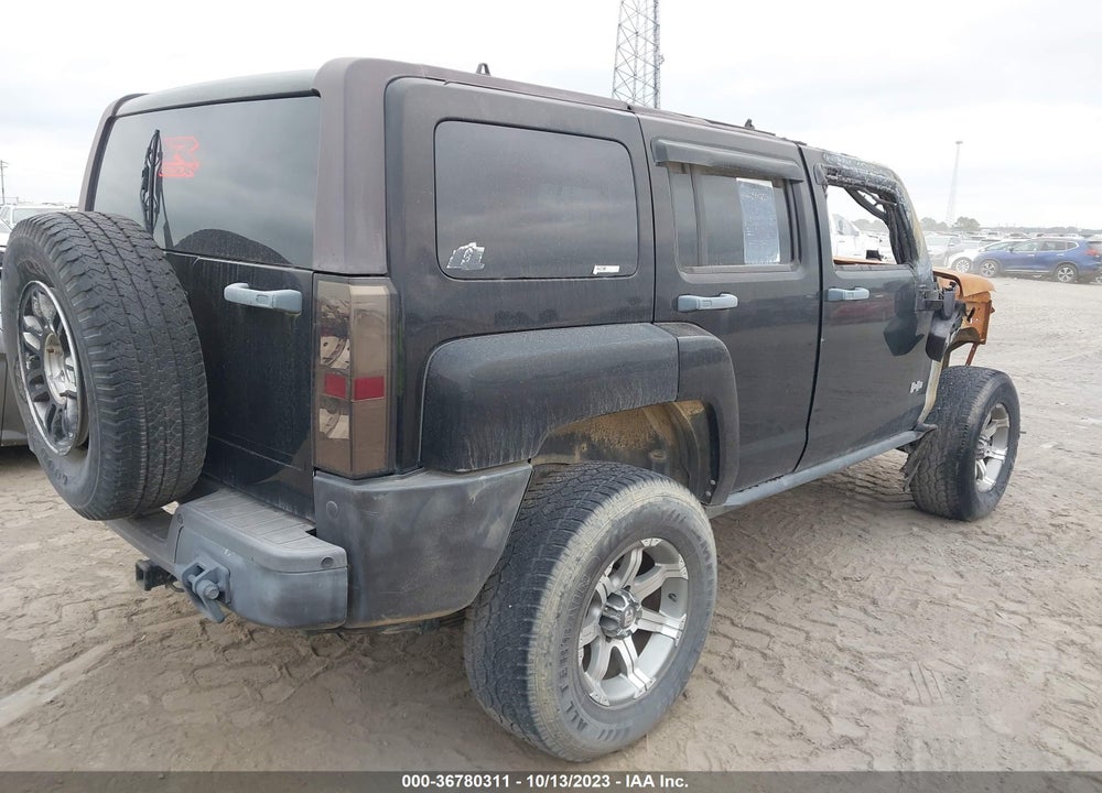 2006 HUMMER H3 SUV VIN: 5GTDN136268231526