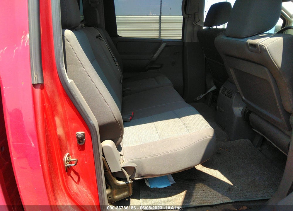 2006 NISSAN TITAN VIN: 1N6BA07A76N560269