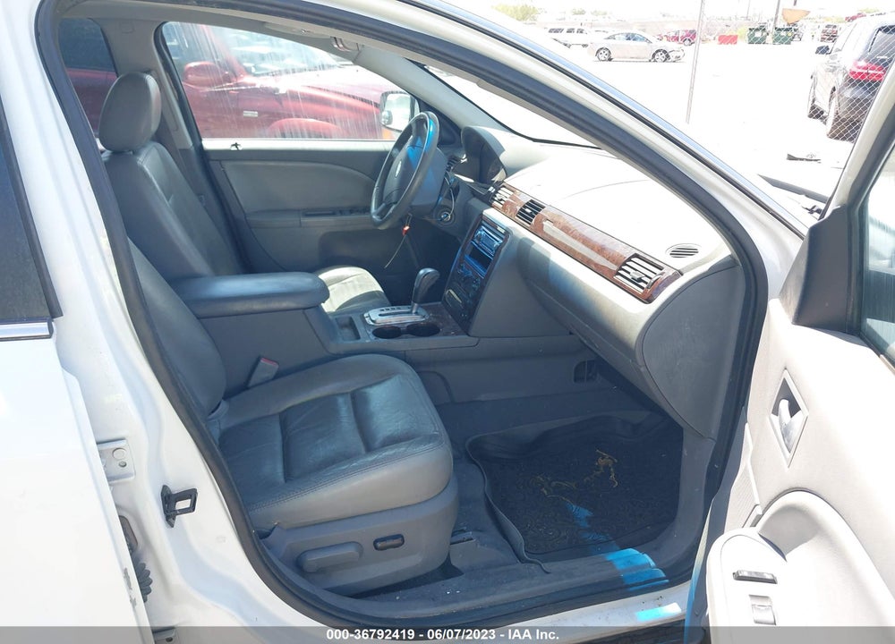 2007 FORD FIVE HUNDRED SEL VIN: 1FAFP241X7G109237