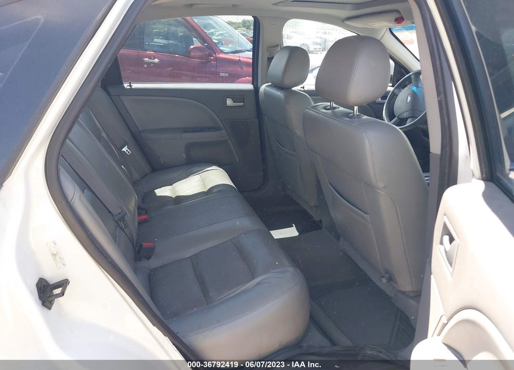 2007 FORD FIVE HUNDRED SEL VIN: 1FAFP241X7G109237