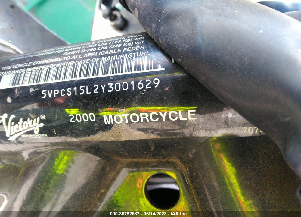 2000 VICTORY MOTORCYCLES V92 SC VIN: 5VPCS15L2Y3001629