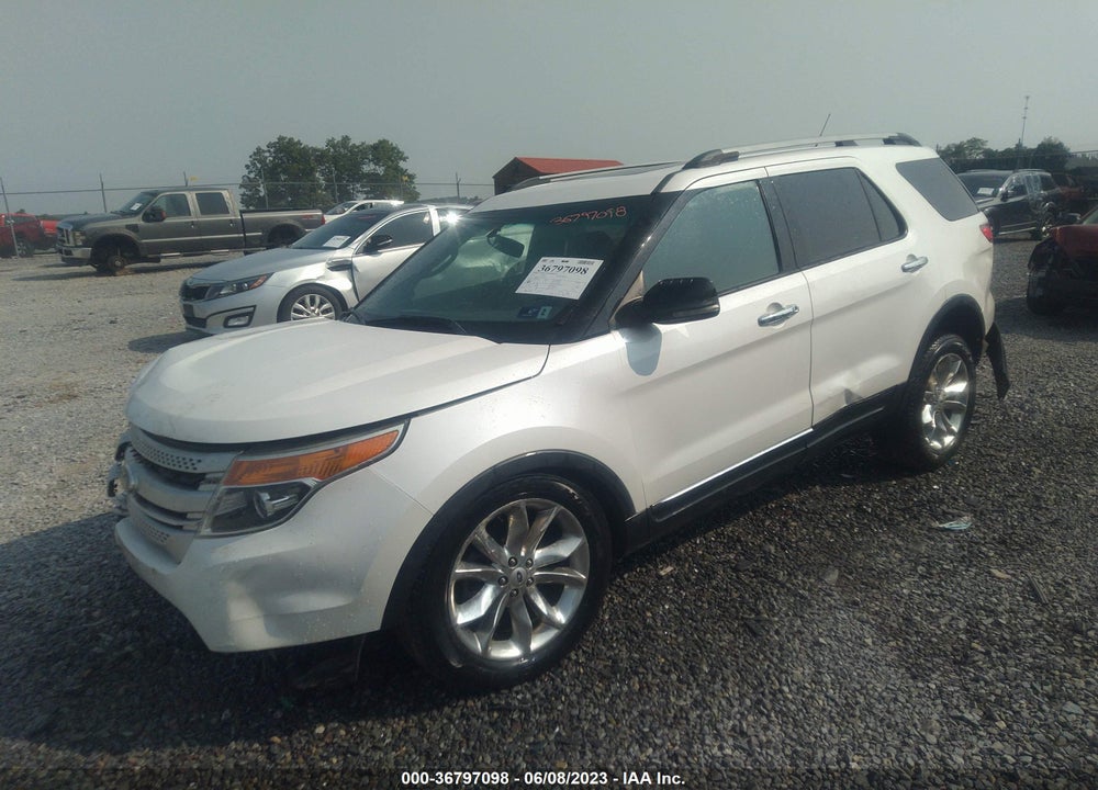 2013 FORD EXPLORER XLT VIN: 1FM5K8D84DGA03894