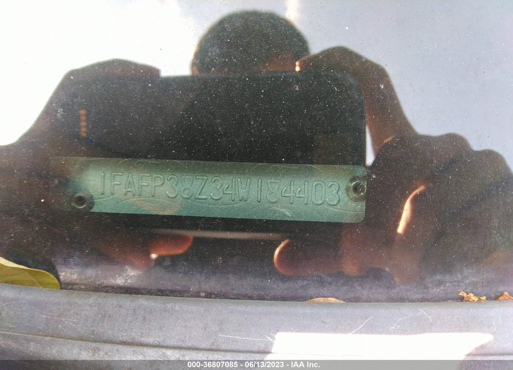 2004 FORD FOCUS ZTS VIN: 1FAFP38Z34W184403