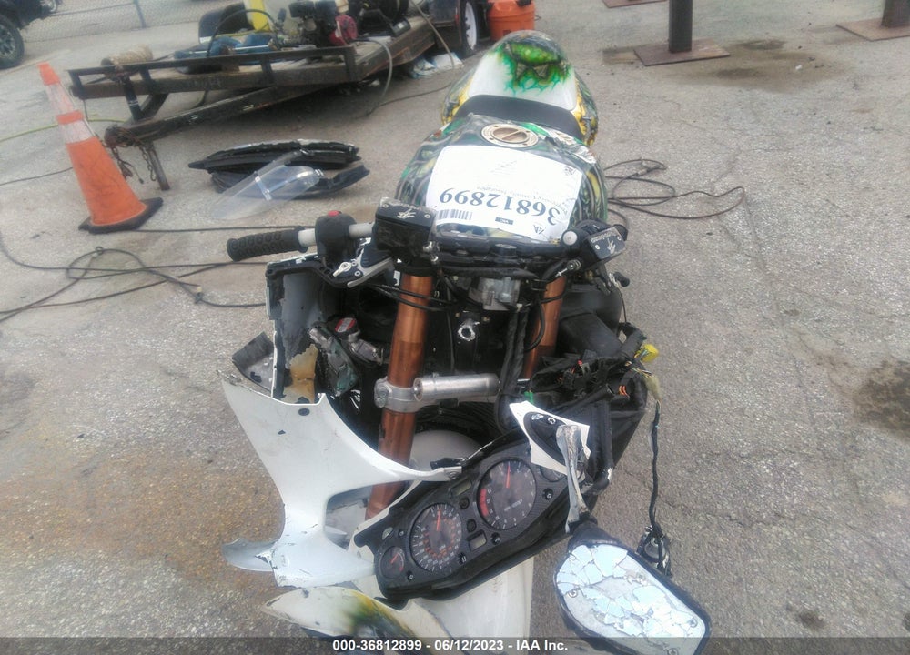 2006 SUZUKI GSX1300 R VIN: JS1GW71A862112288