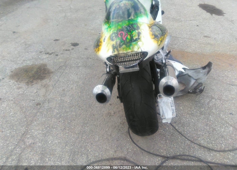2006 SUZUKI GSX1300 R VIN: JS1GW71A862112288