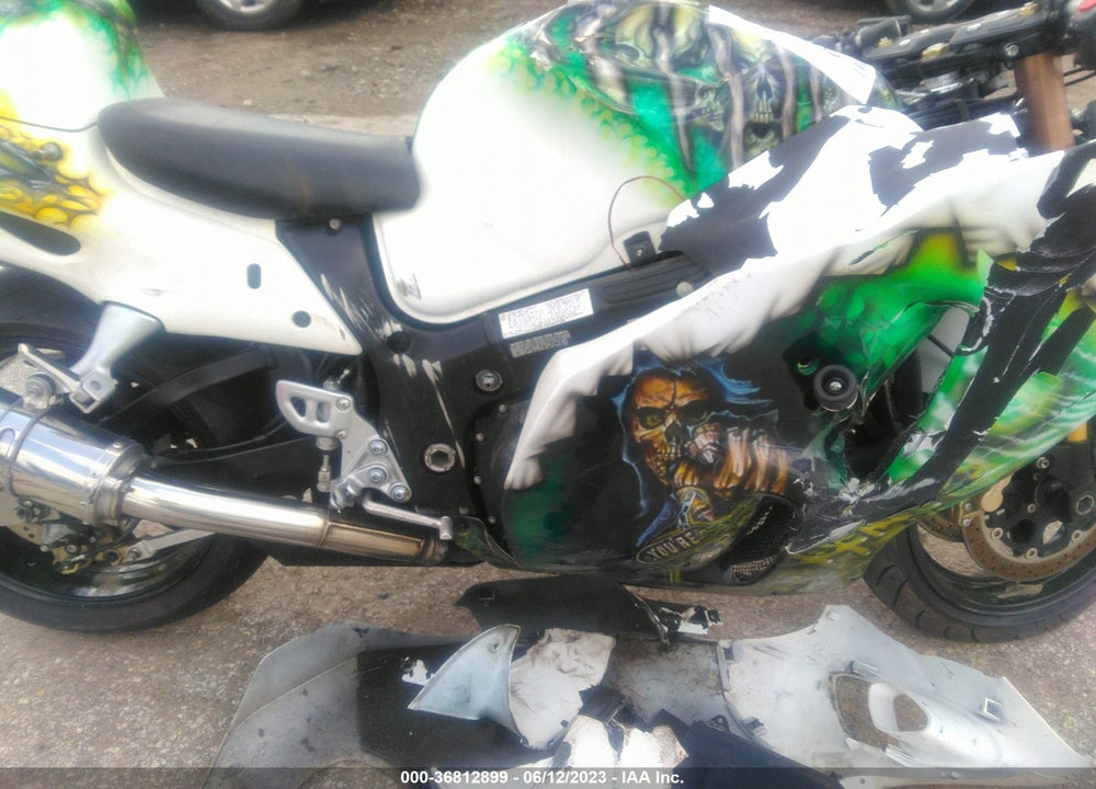 2006 SUZUKI GSX1300 R VIN: JS1GW71A862112288
