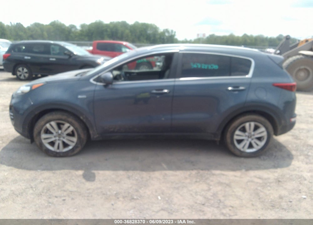 2018 KIA SPORTAGE LX VIN: KNDPMCACXJ7353853