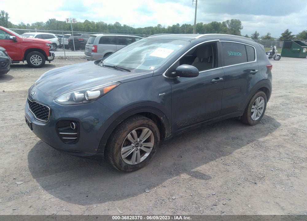 2018 KIA SPORTAGE LX VIN: KNDPMCACXJ7353853