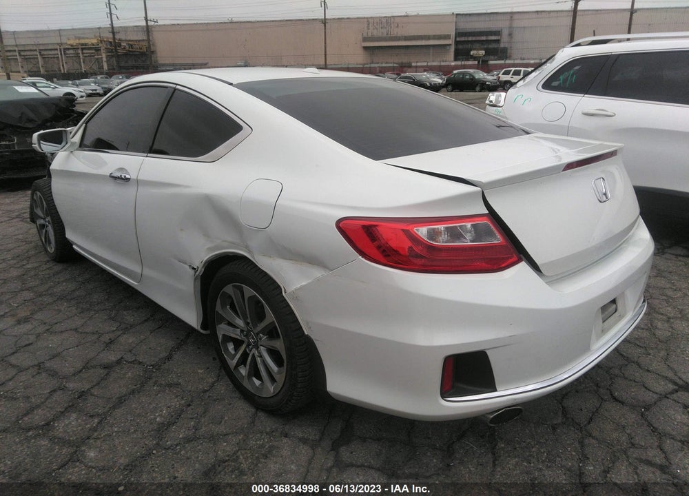 2015 HONDA ACCORD EX-L V-6 VIN: 1HGCT2B88FA002831