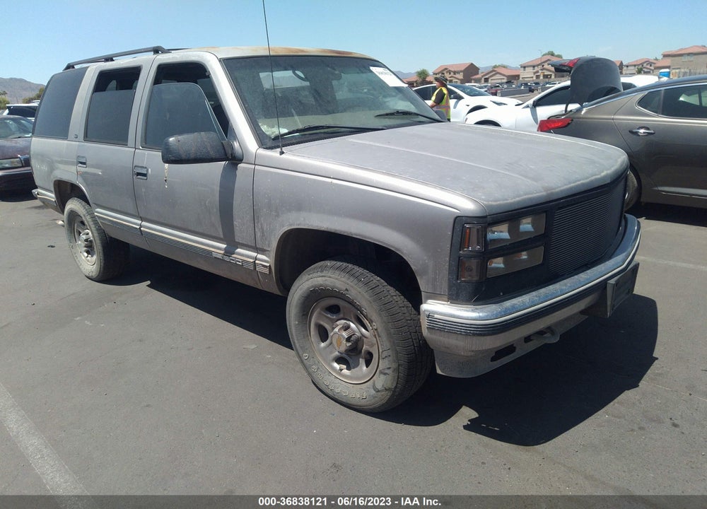 1999 GMC YUKON SLE VIN: 1GKEK13R5XJ787424