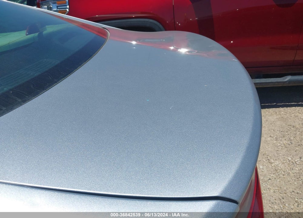 2018 HYUNDAI ELANTRA SE VIN: 5NPD74LF3JH218457