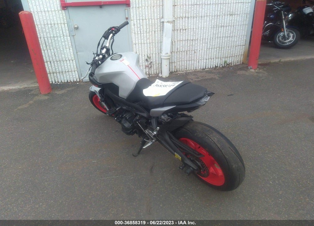 2020 YAMAHA MT09 VIN: JYARN53E5LA007128