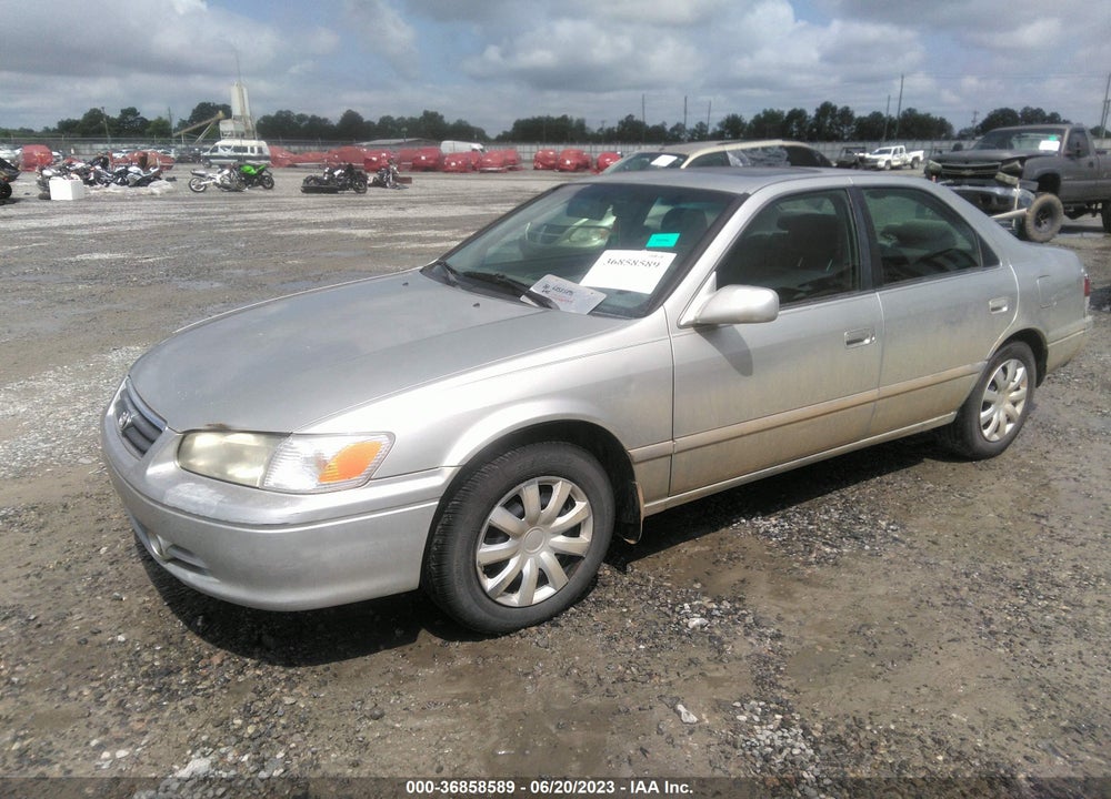 2000 TOYOTA CAMRY LE VIN: JT2BG28K6Y0434398