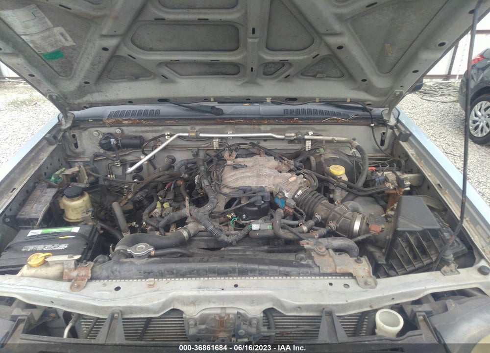 2002 NISSAN XTERRA XE VIN: 5N1ED28T72C567839