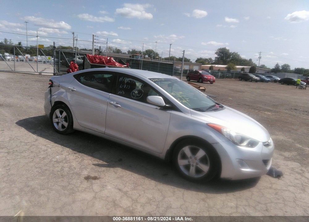 2013 HYUNDAI ELANTRA GLS VIN: 5NPDH4AE7DH388459
