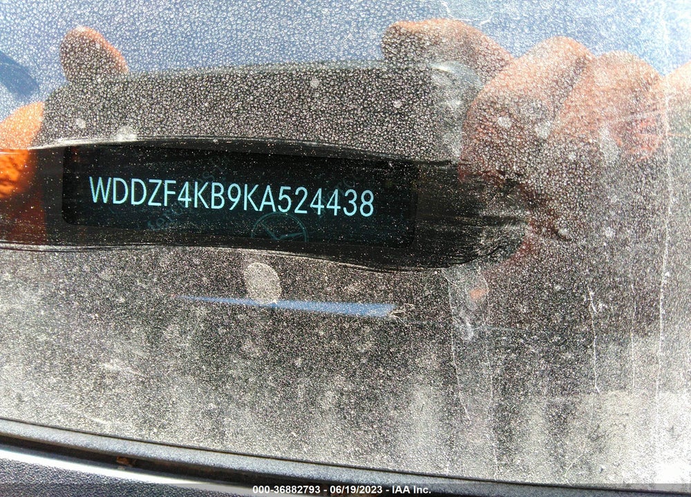 2019 MERCEDES-BENZ E 300 4MATIC VIN: WDDZF4KB9KA524438