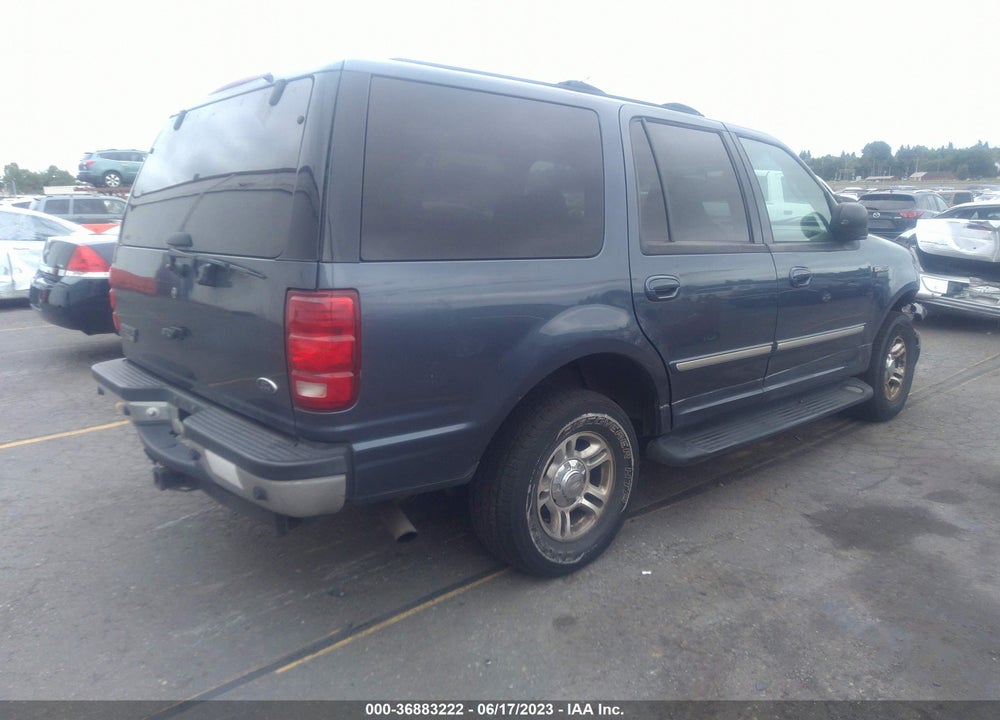 2002 FORD EXPEDITION XLT VIN: 1FMFU16L02LA85795