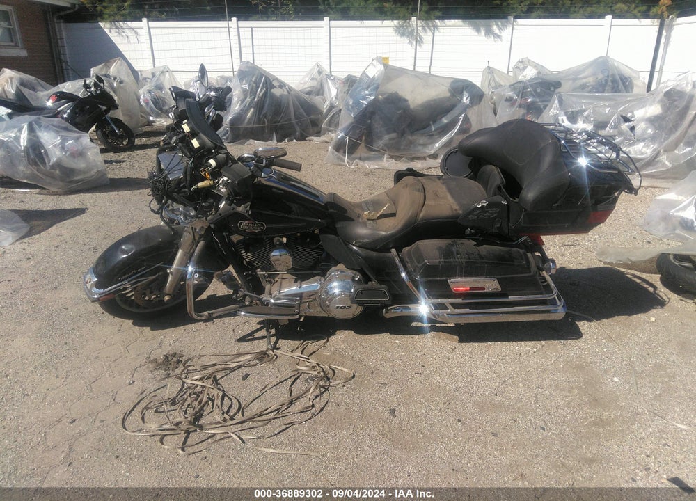2013 HARLEY-DAVIDSON FLHTCU ULTRA CLASSIC ELECTRA GLD VIN: 1HD1FCM16DB658244
