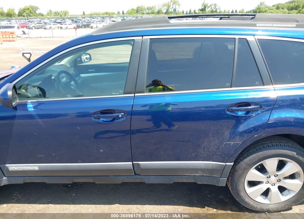 2010 SUBARU OUTBACK 2.5I PREMIUM VIN: 4S4BRBCC6A3371420