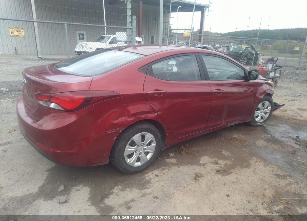 2016 HYUNDAI ELANTRA SE VIN: 5NPDH4AE1GH663697