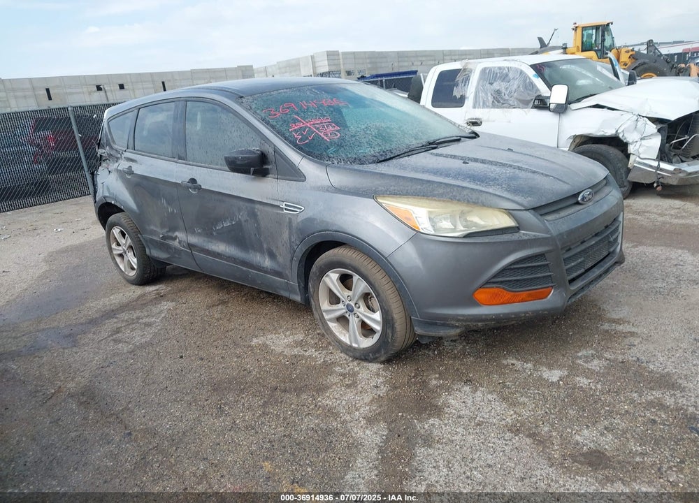 2014 FORD ESCAPE S VIN: 1FMCU0F72EUE38889