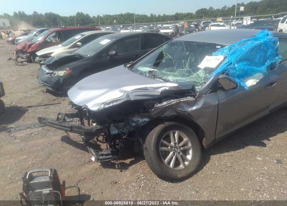2015 HYUNDAI SONATA SE VIN: 5NPE24AF7FH186979