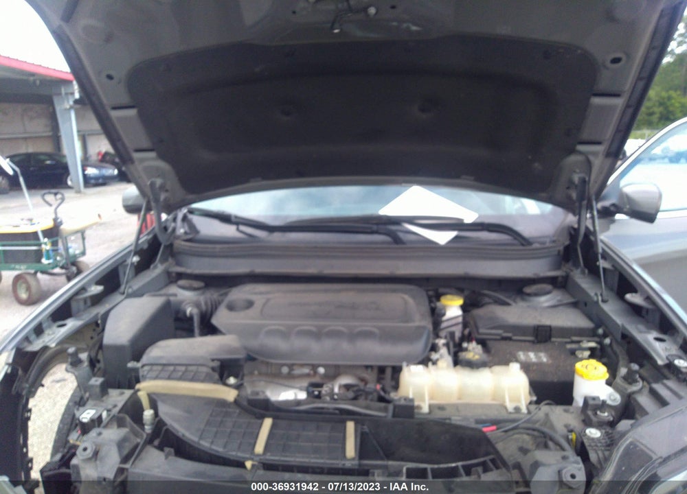 2021 JEEP CHEROKEE LATITUDE PLUS FWD VIN: 1C4PJLLB4MD114933