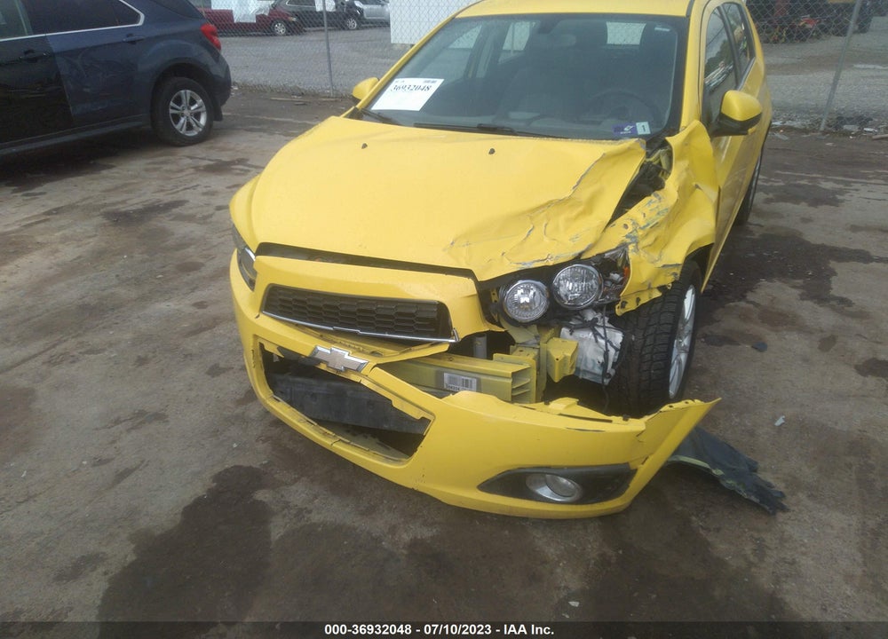 2015 CHEVROLET SONIC LT MANUAL VIN: 1G1JD6SH0F4217685