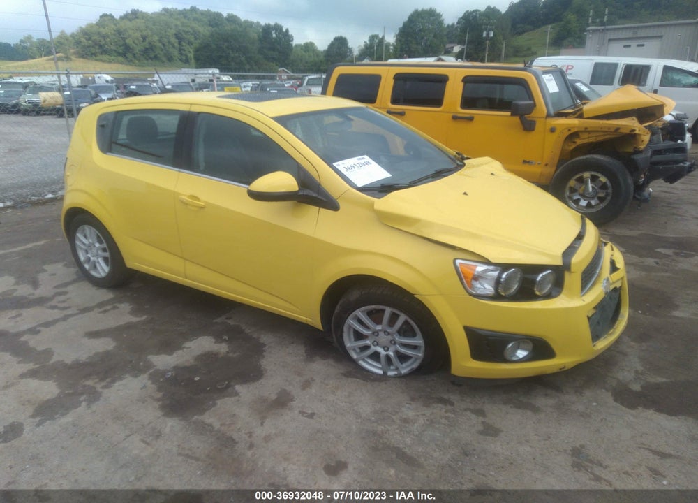 2015 CHEVROLET SONIC LT MANUAL VIN: 1G1JD6SH0F4217685