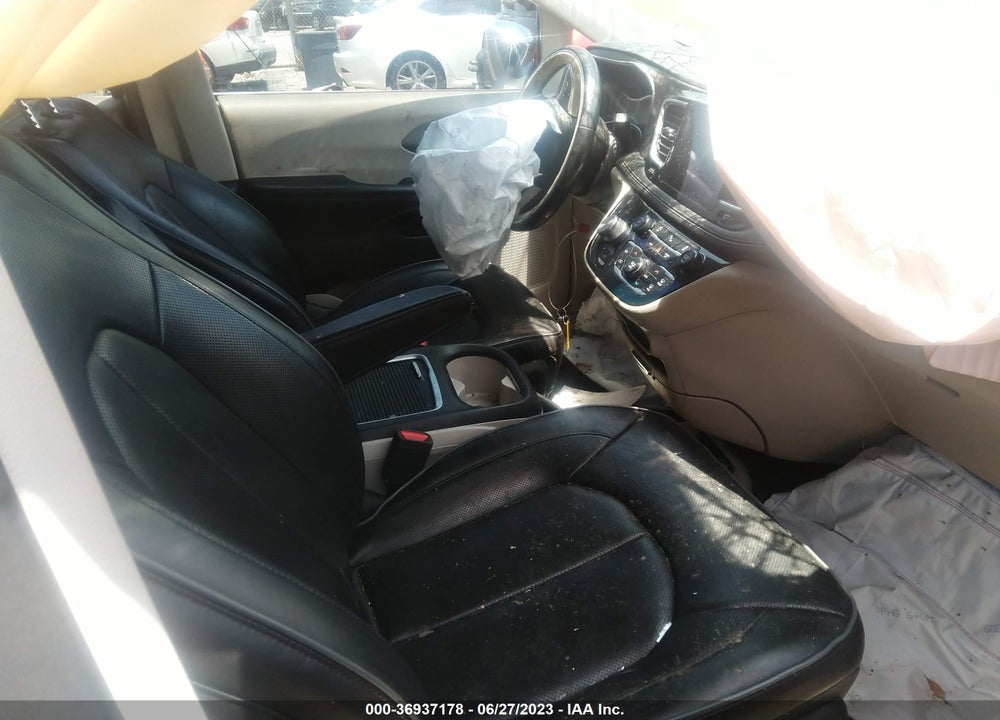 2018 CHRYSLER PACIFICA LIMITED VIN: 2C4RC1GG7JR320611