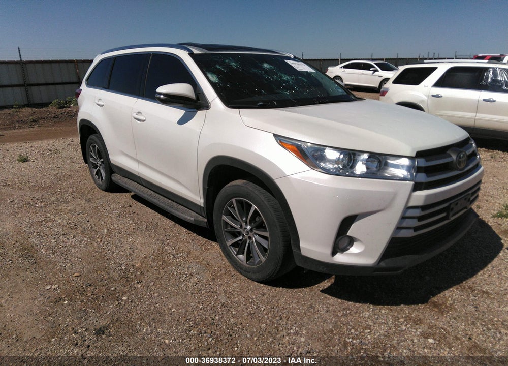 2019 TOYOTA HIGHLANDER XLE VIN: 5TDKZRFH3KS308845