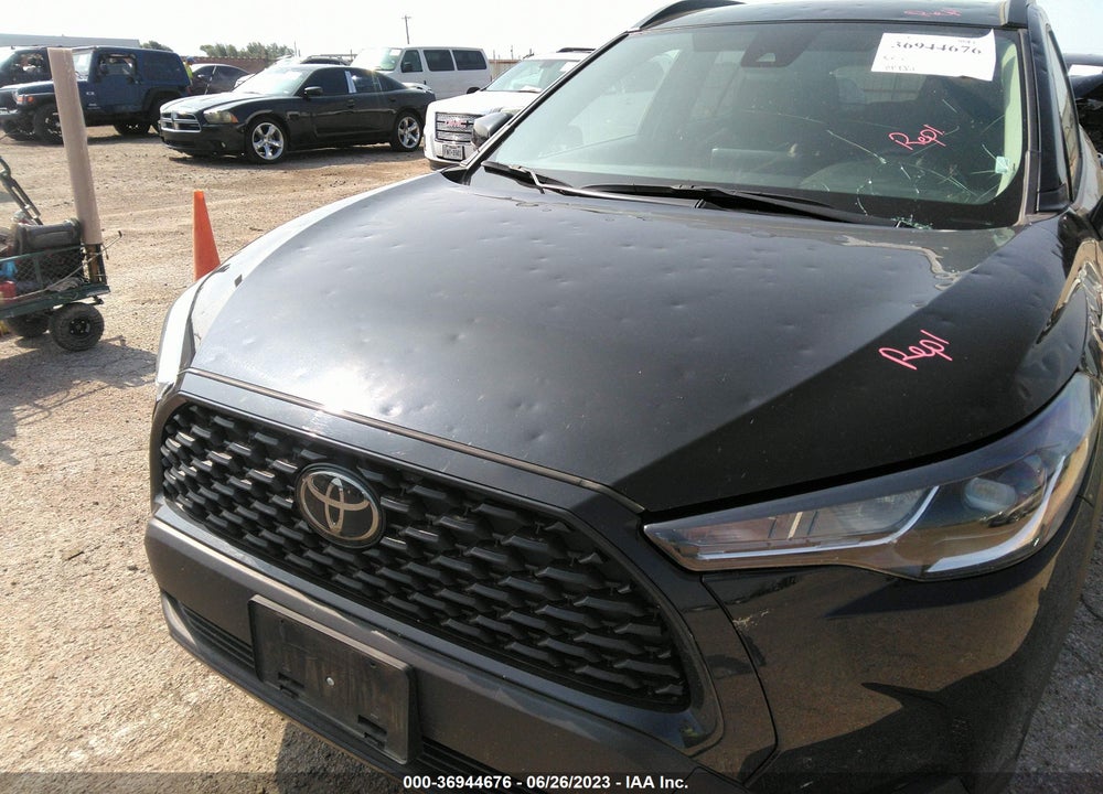 2022 TOYOTA COROLLA CROSS LE VIN: 7MUCAAAG4NV021620