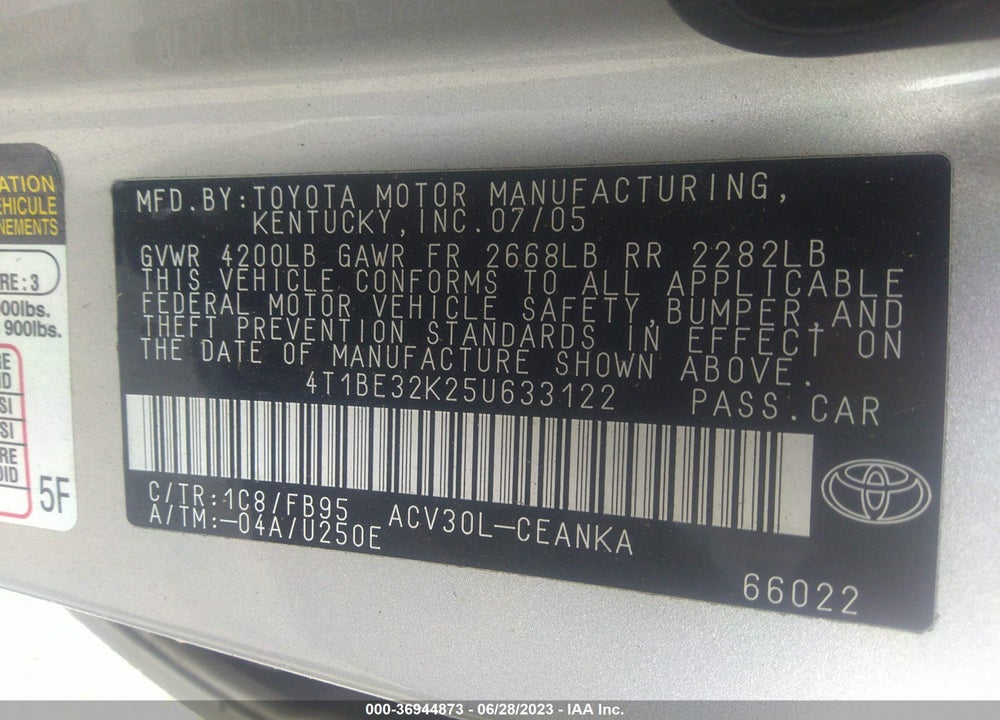 2005 TOYOTA CAMRY LE VIN: 4T1BE32K25U633122
