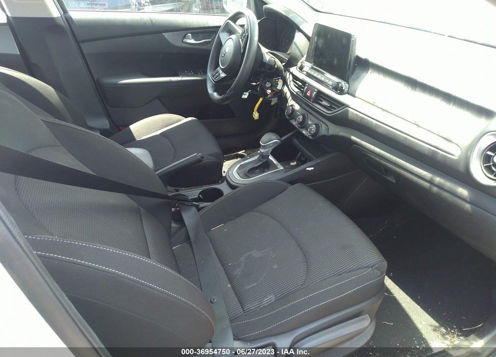 2021 KIA FORTE LXS VIN: 3KPF24AD6ME390371