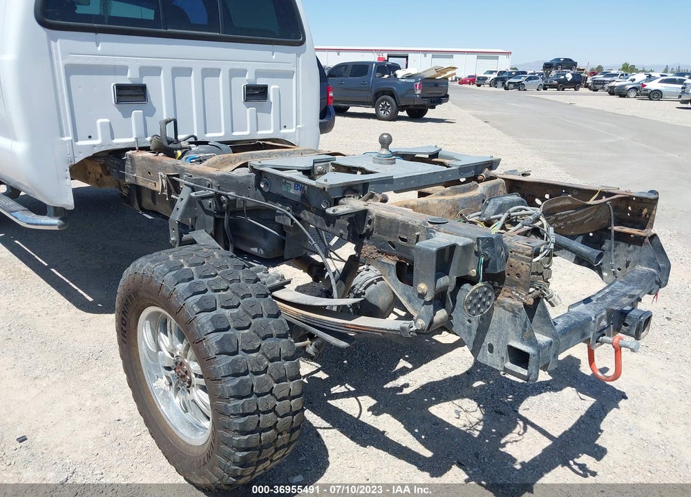 2001 FORD SUPER DUTY F-350 SRW LARIAT/XL/XLT VIN: 3FTSW31S81MA59479