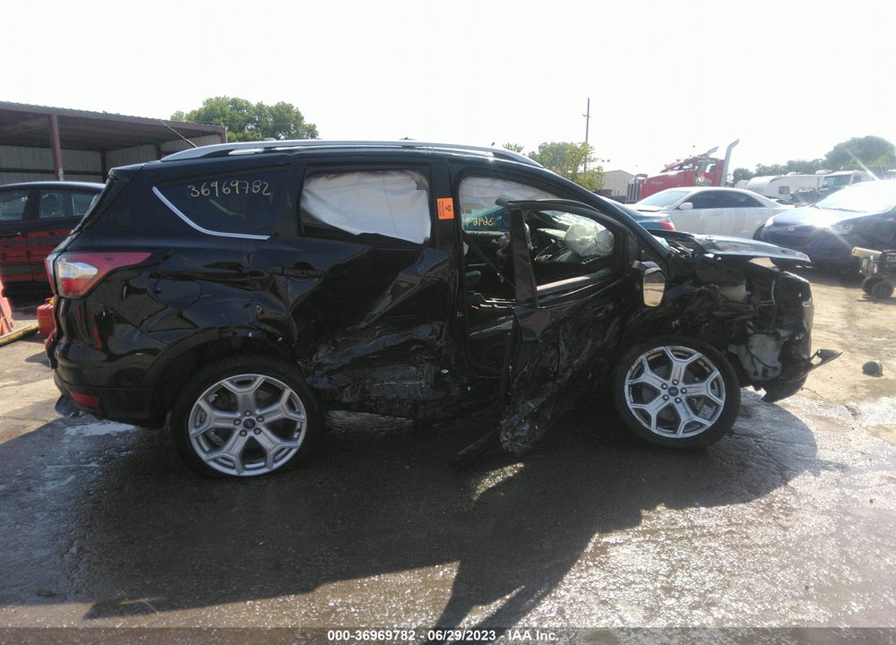2017 FORD ESCAPE TITANIUM VIN: 1FMCU9J93HUE35517