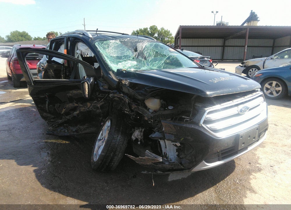 2017 FORD ESCAPE TITANIUM VIN: 1FMCU9J93HUE35517