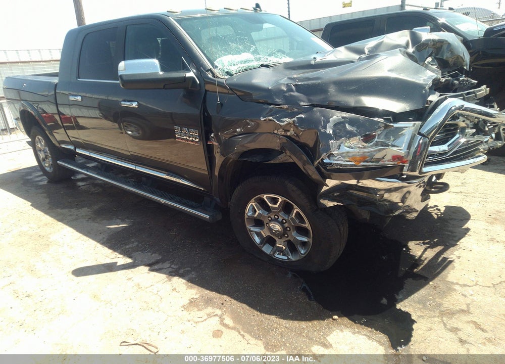 2017 RAM 2500 LIMITED 4X4 6'4 BOX VIN: 3C6UR5PL4HG653241