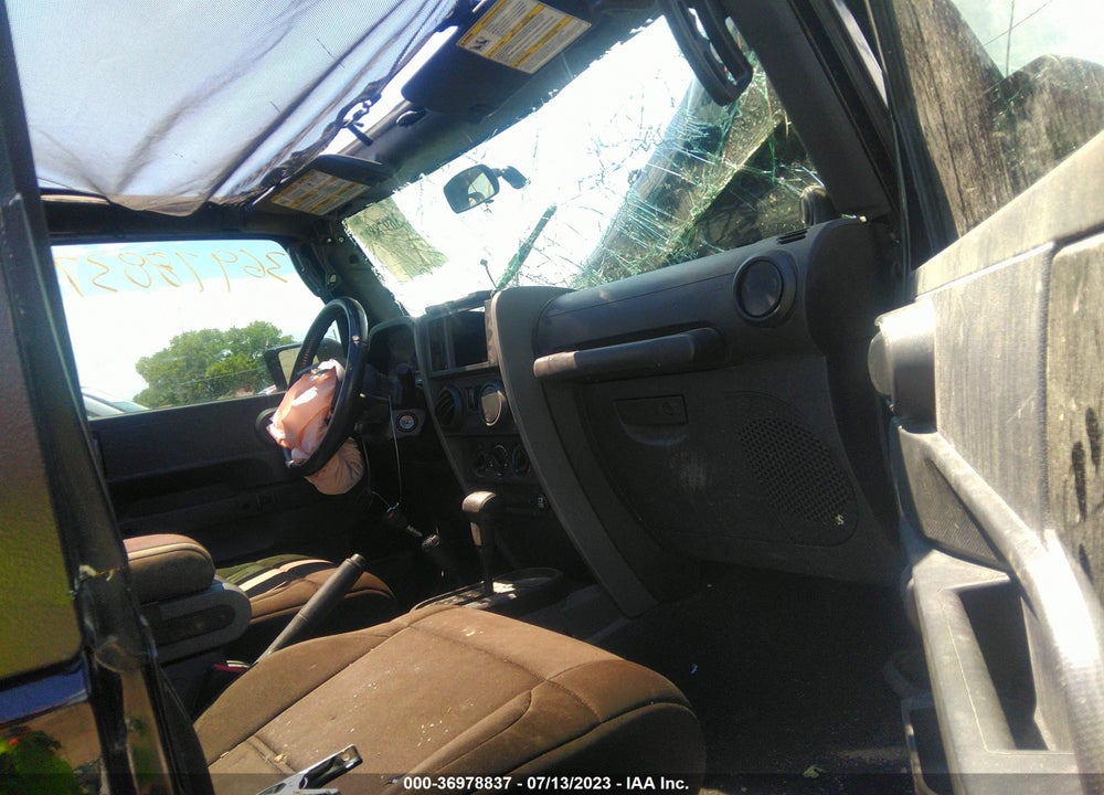 2007 JEEP WRANGLER SAHARA VIN: 1J4FA54147L183493