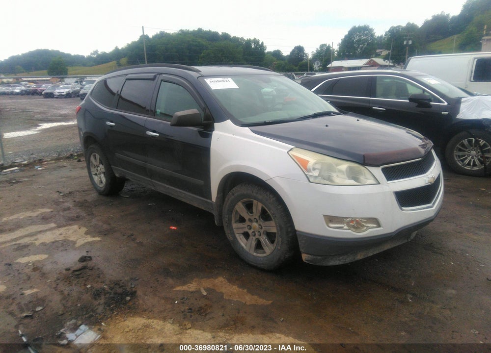 2011 CHEVROLET TRAVERSE LS VIN: 1GNKVFED1BJ333529